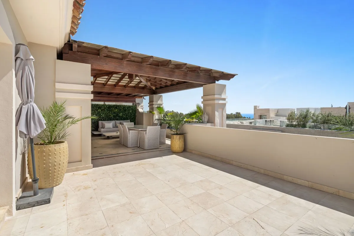 e9825f67-eacb-4799-9b44-858502299efd