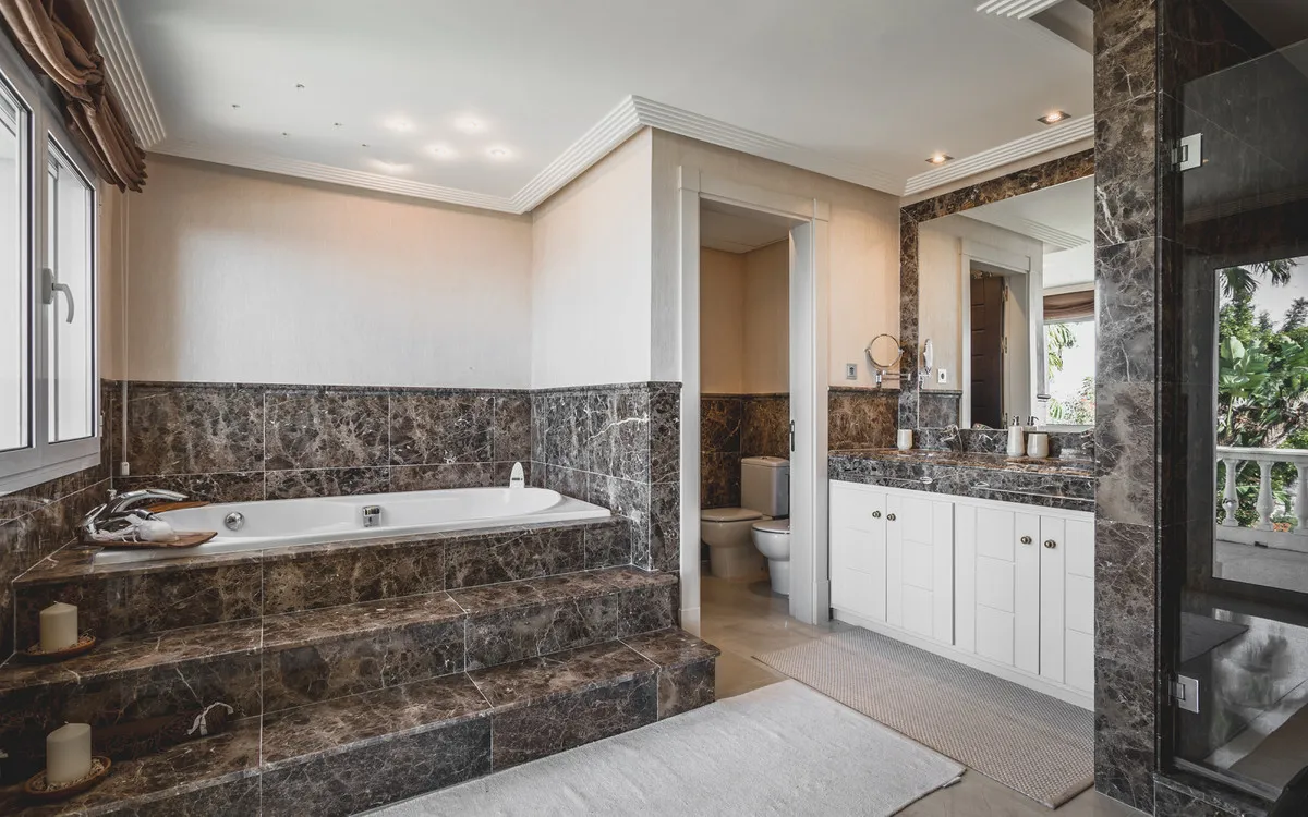 b19a5f8d-5e37-4e32-94da-4bcdf3a1f5b5