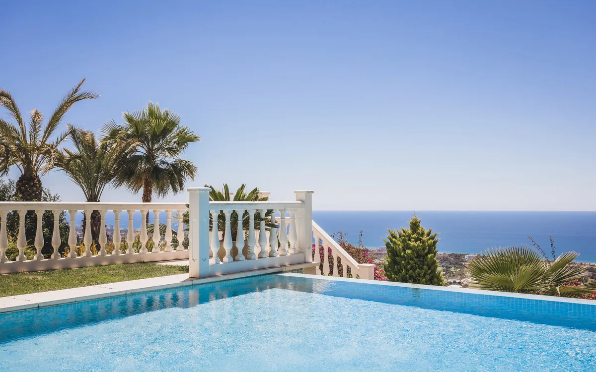 b9f99bdf-4a3e-4e70-8be4-7eccc7253656