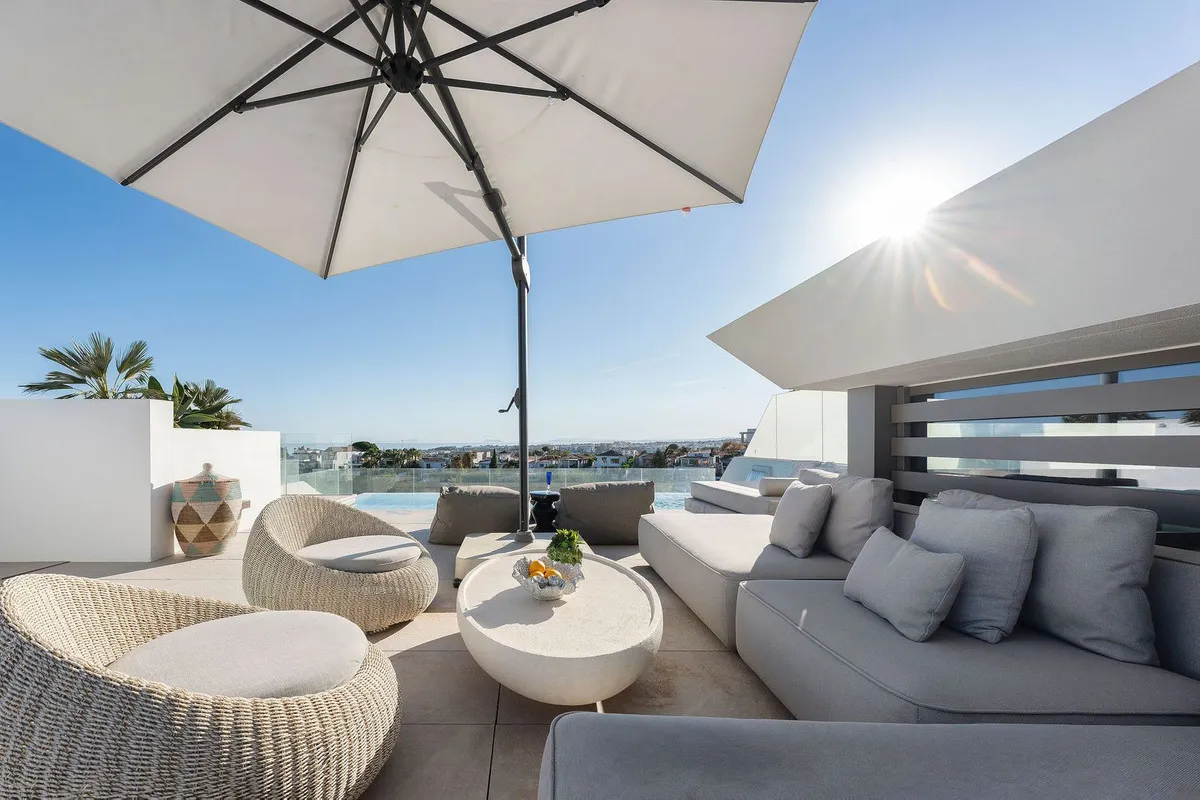 2f938eaf-d218-449a-9faf-40f20f66199c