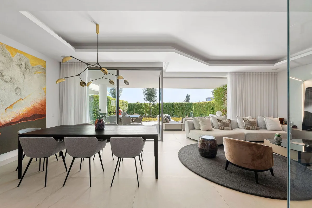 56d98ef0-7c73-498b-899d-71e9b4139a2d