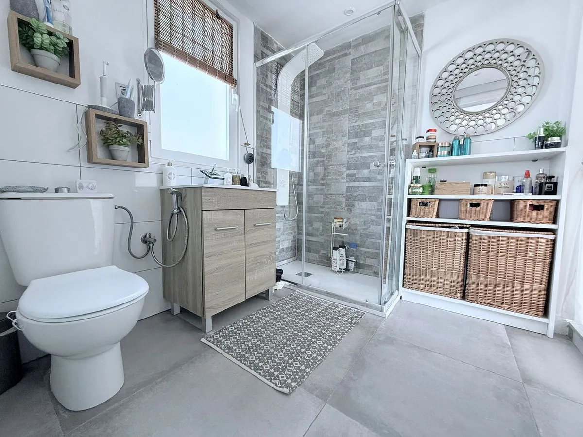 c2583b22-334b-4467-a9ad-2c0bfd411d61