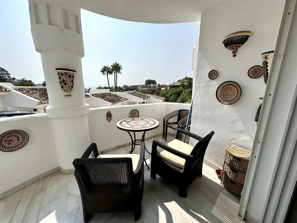 b738e5c2-f6e2-4773-95ec-8b356b707aee