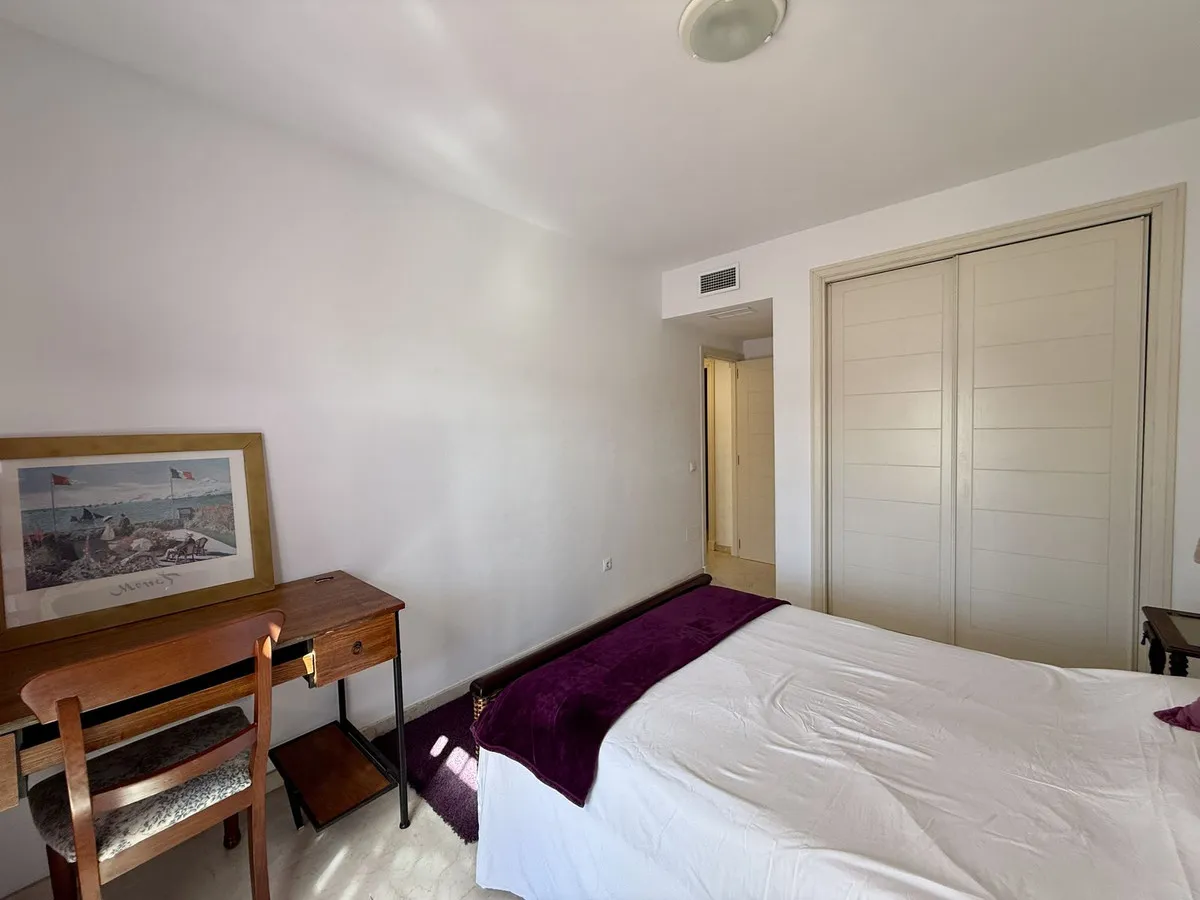 4bb10e59-5f8e-4334-b144-1c3a1fd0c833