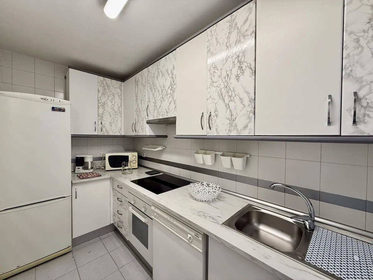 956411e6-619f-418f-99dc-c03642d12240