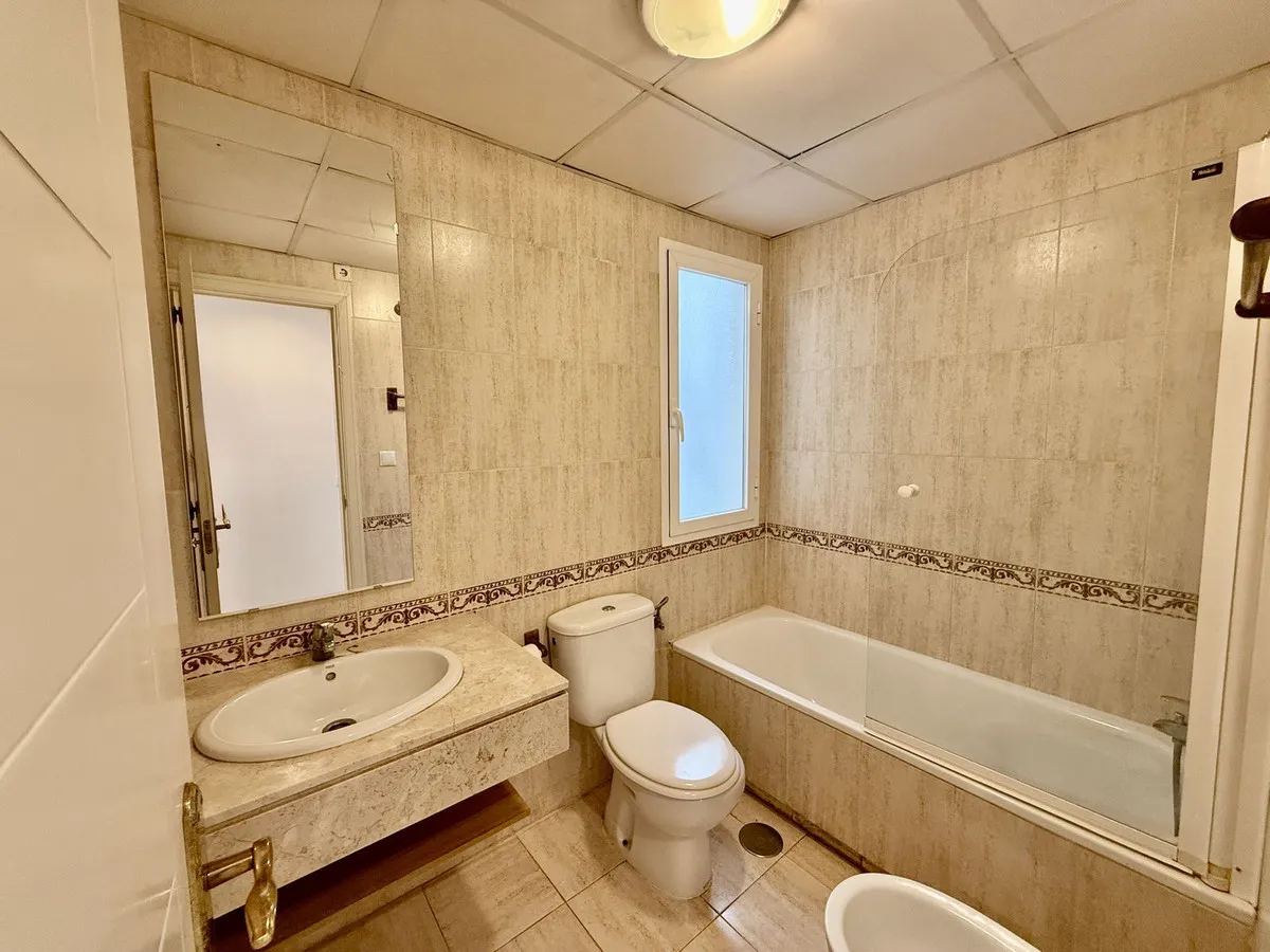 f7c1dea6-ae2e-4ee6-8eb8-20e653755b7e