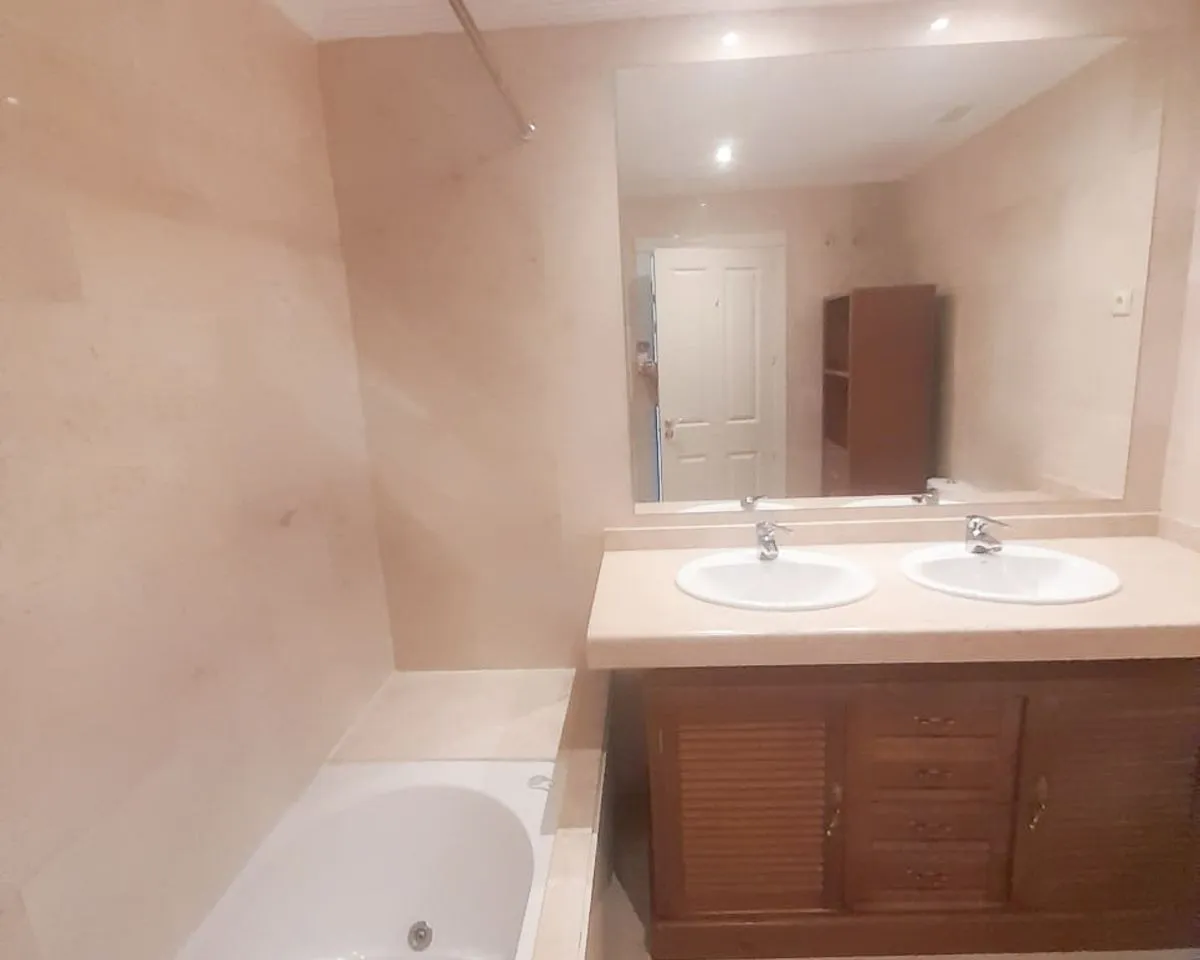 ebbab3b4-6419-4a97-b6a0-1b7017ca5880