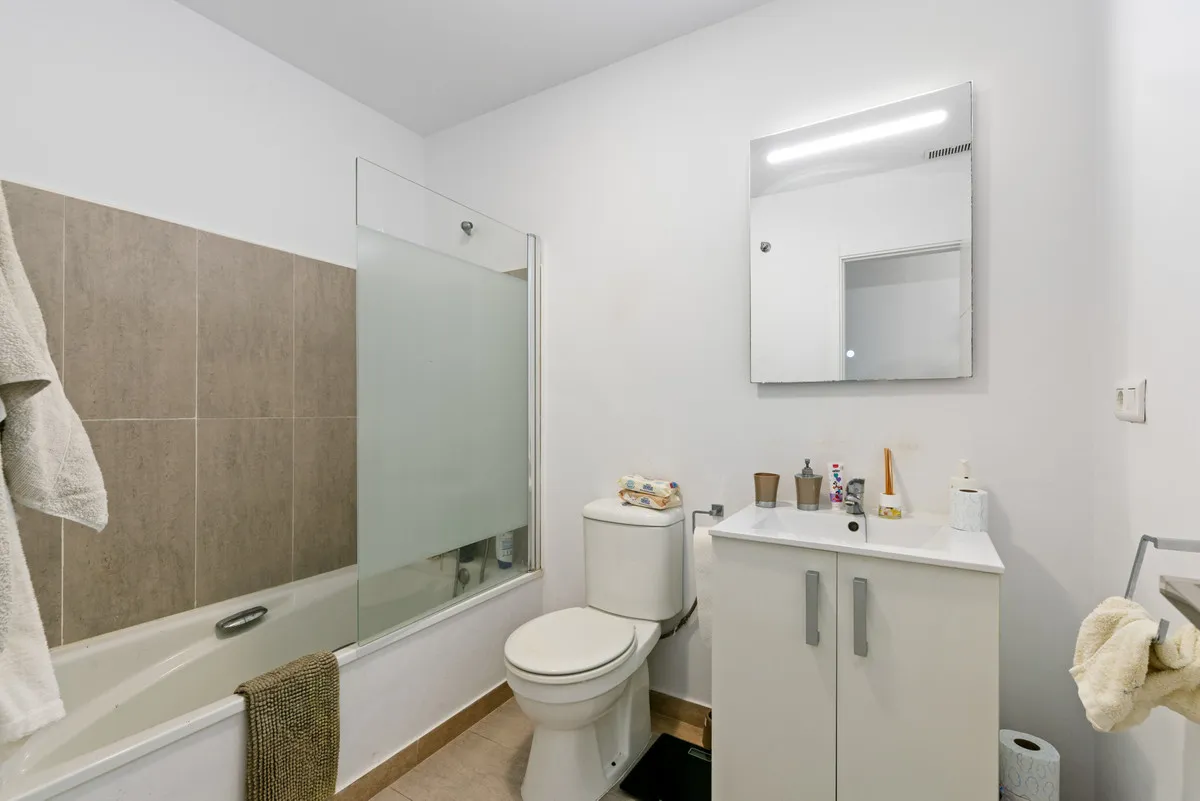 ba6d6c07-6685-4054-ac6f-7a3952636ad6