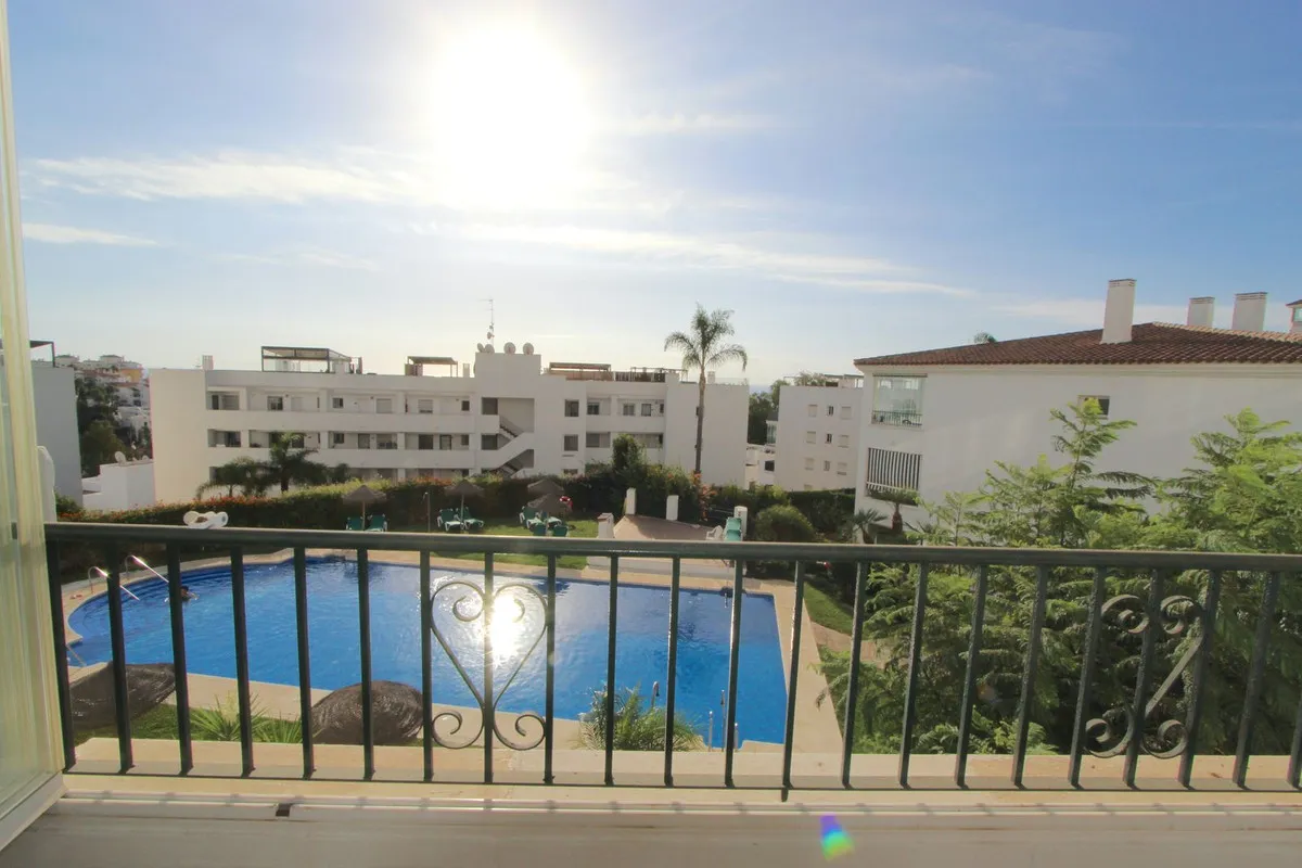 f402302b-cb51-4f2d-a172-6ae5b000a0d0