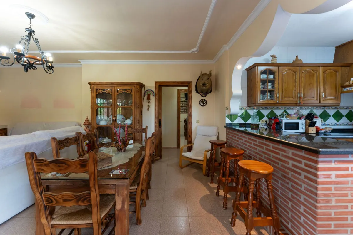 ceb35edf-8cec-4972-ad35-22cc912e1411