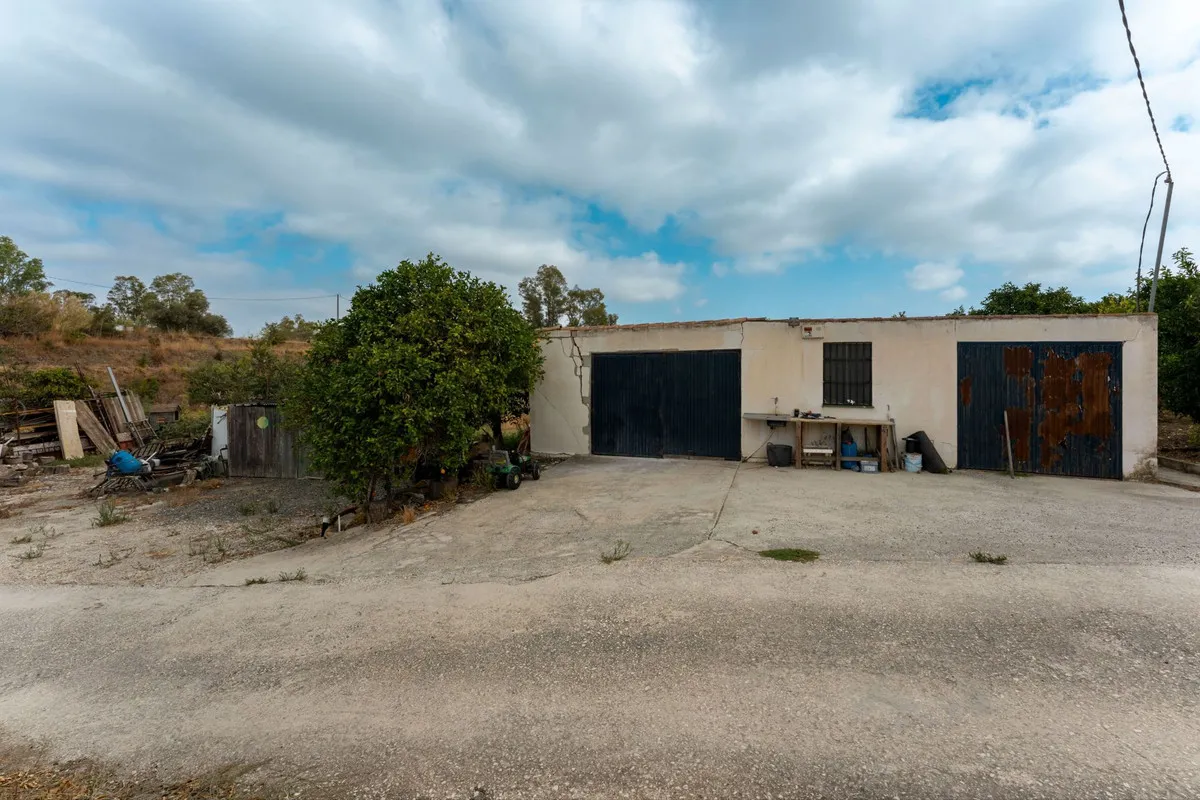 dcc3e102-7a20-4436-98d5-b896ab4be8f5