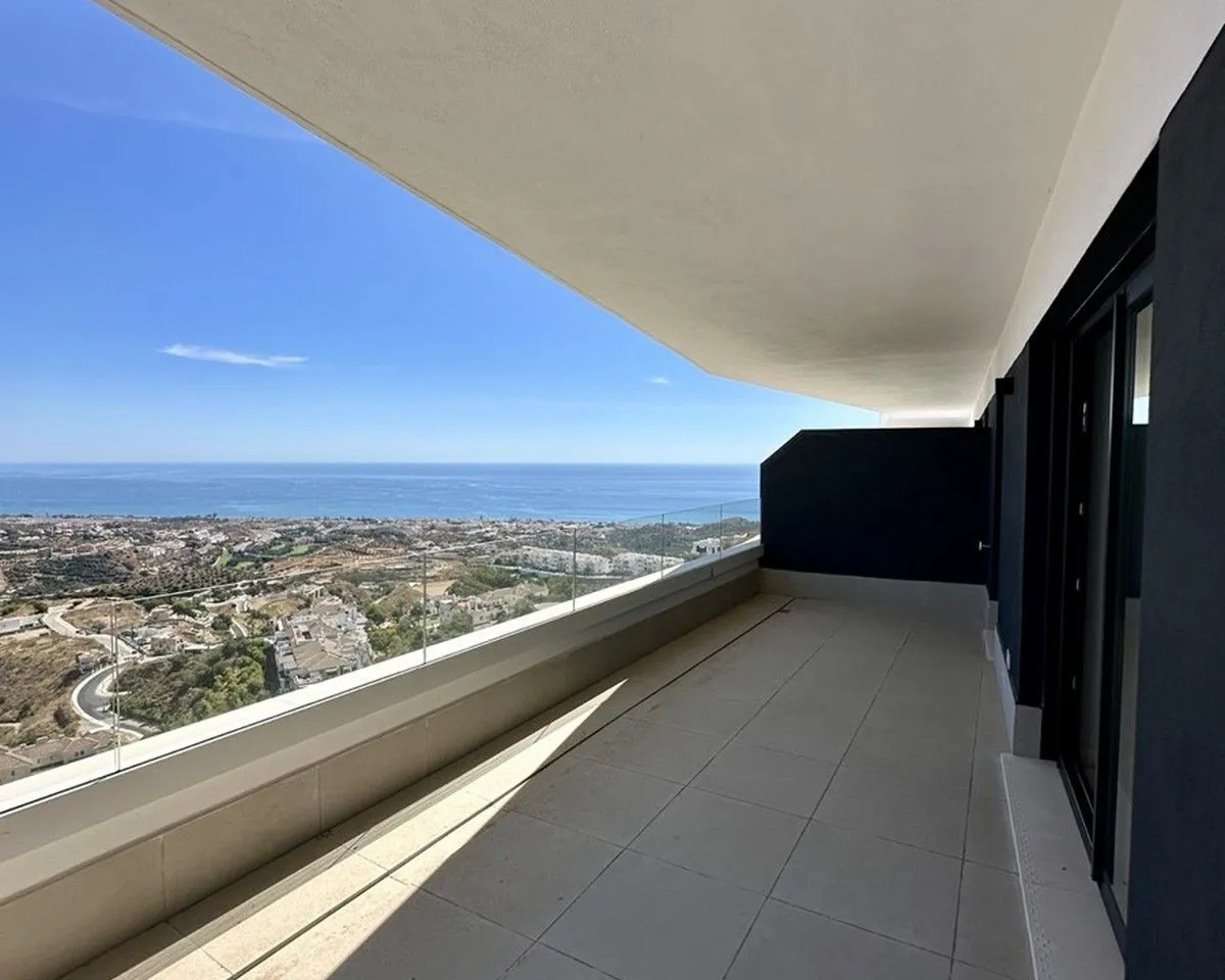 18fe309b-c96b-427d-95a5-3a3e4c13f5fc