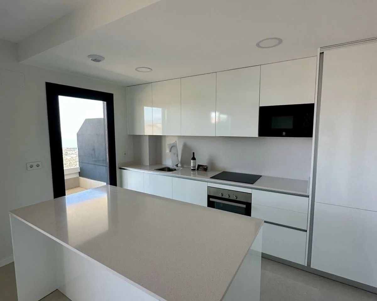 5021a3bd-e1be-43ce-956b-53b9dba33857