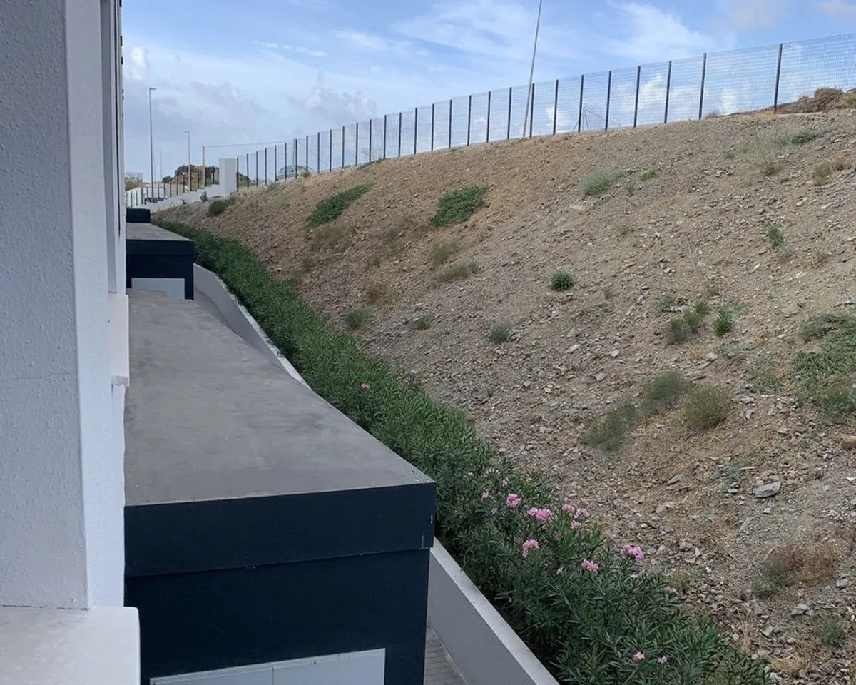 ddce4608-5f1d-4493-98b3-5ec0bdf7ff3e