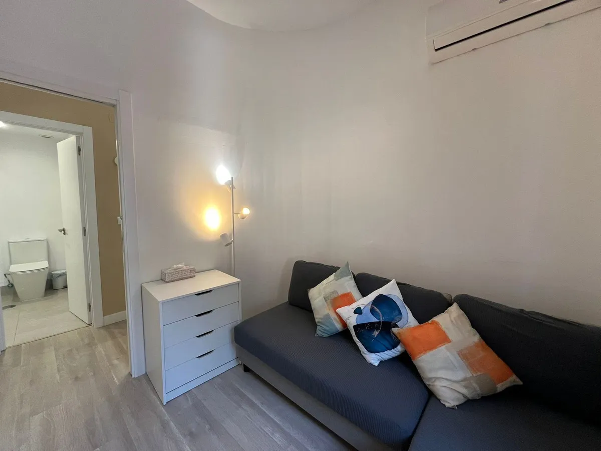 74b8e2d9-12eb-4f6b-86e7-755f83d93e17