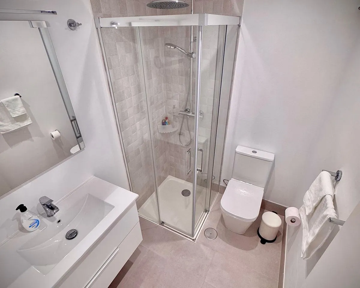 d25a7a5f-d303-45bc-a3dc-adb79060f229