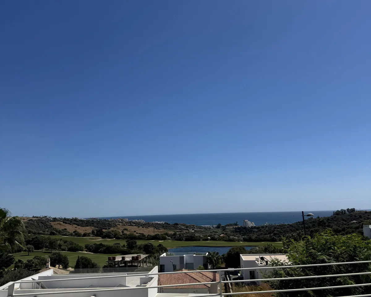 6ab6a947-f748-4b75-b53b-98e64f4d0491