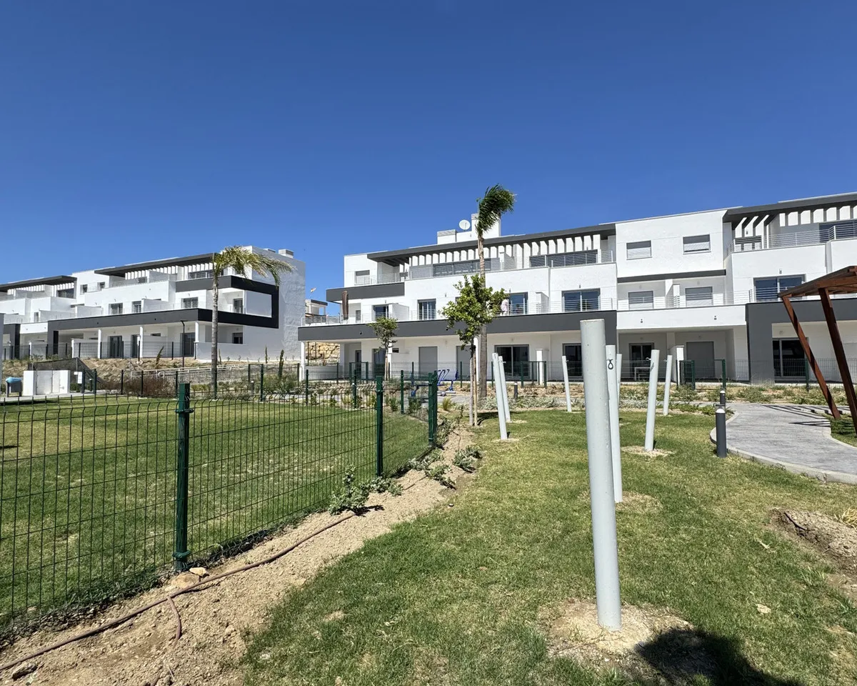 d9105105-4aa4-4ca9-a809-a93d66a1b769