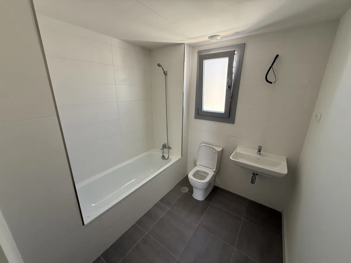 f4884e08-f48b-4a19-b95b-084322cf9d14