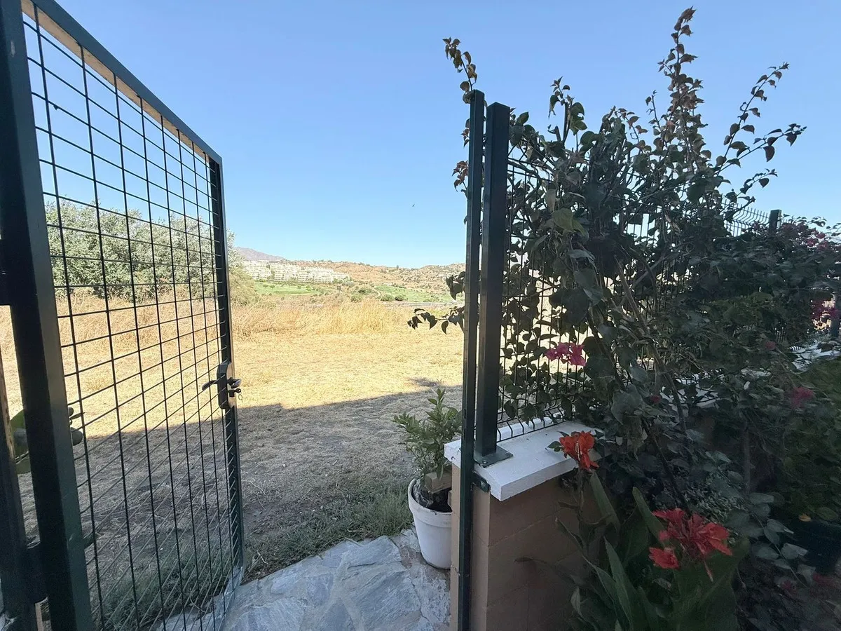 ac698c5c-8fd2-4634-b8a2-68209a5f2beb