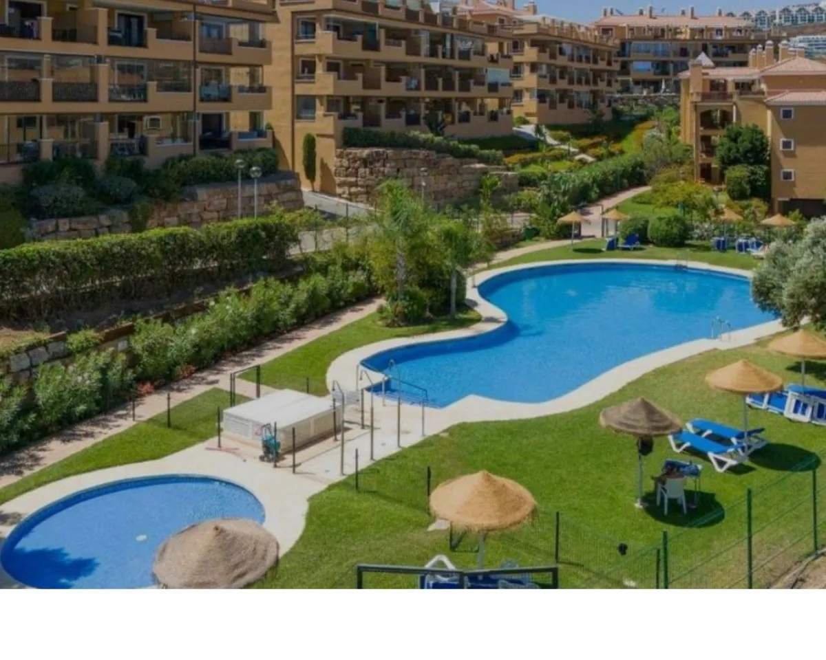 f8b60b0f-4203-463c-a173-976c985f890b