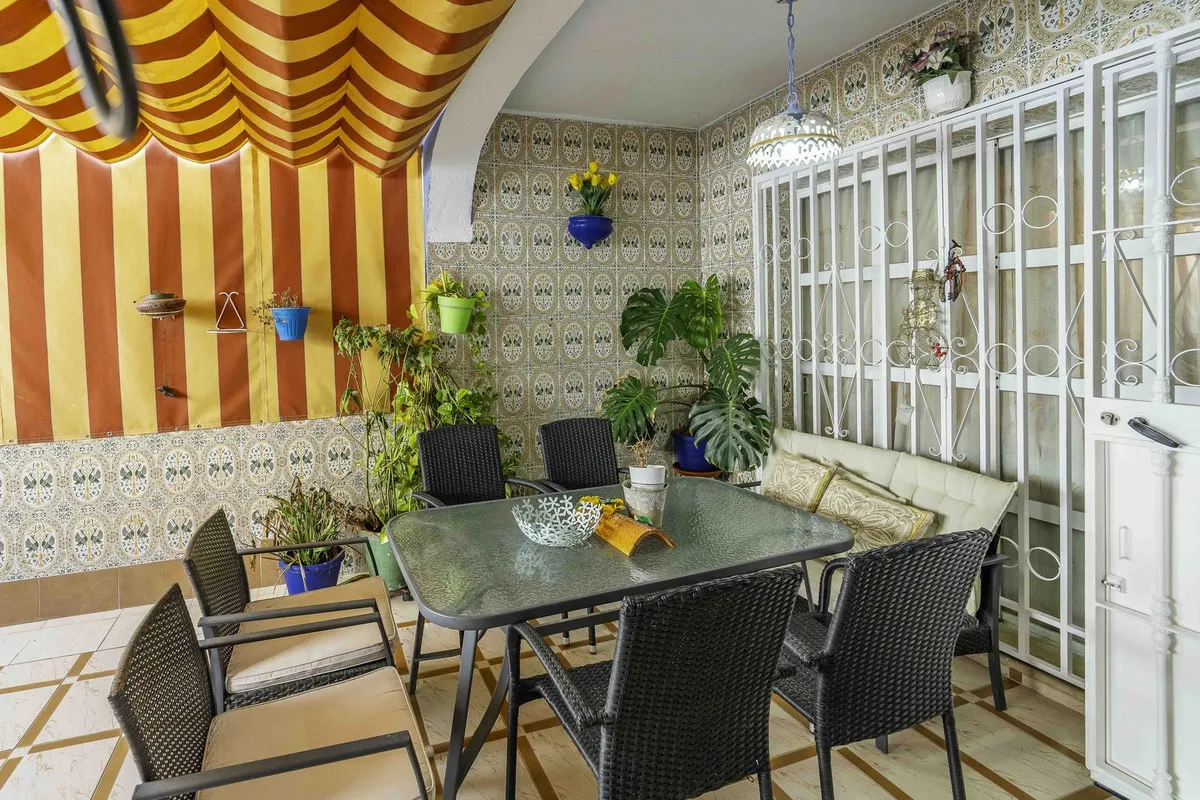 3e2a6fae-ef5c-4e3d-bc30-9506b8b8a4be