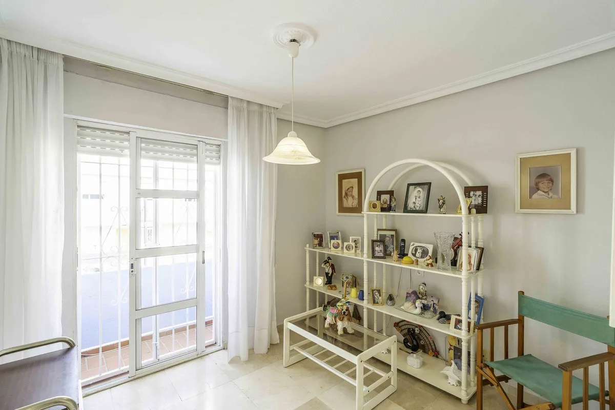 6080352b-9064-4e68-9afe-df0cfac0c29f