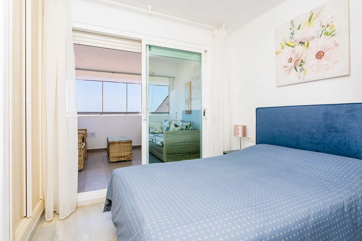 2caa27fb-cb82-45f9-8518-4b8f38e008f6