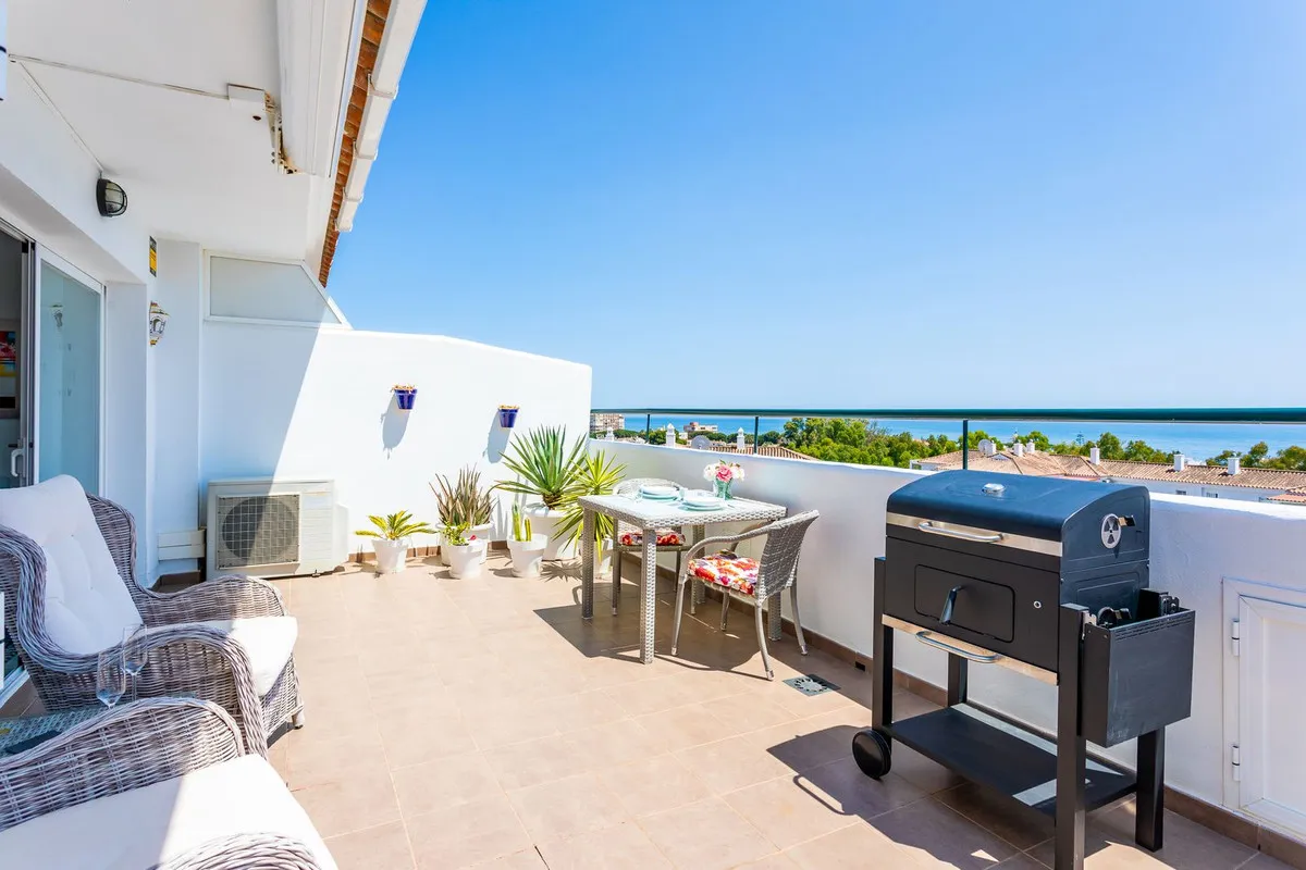 6d2005f8-012d-46d6-b616-a5dba167f12f