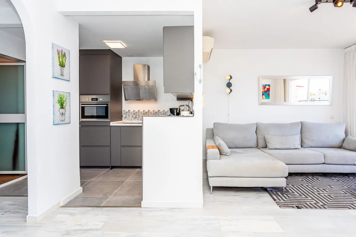 d13a568e-3f01-4c72-ab1c-b9b54a2aeeab