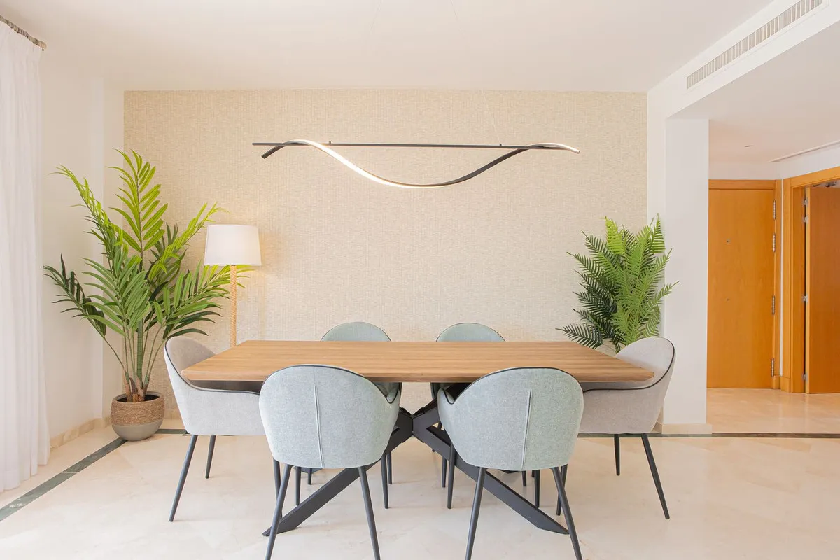 9d4505aa-a728-4a2c-9093-a59816e2abd2