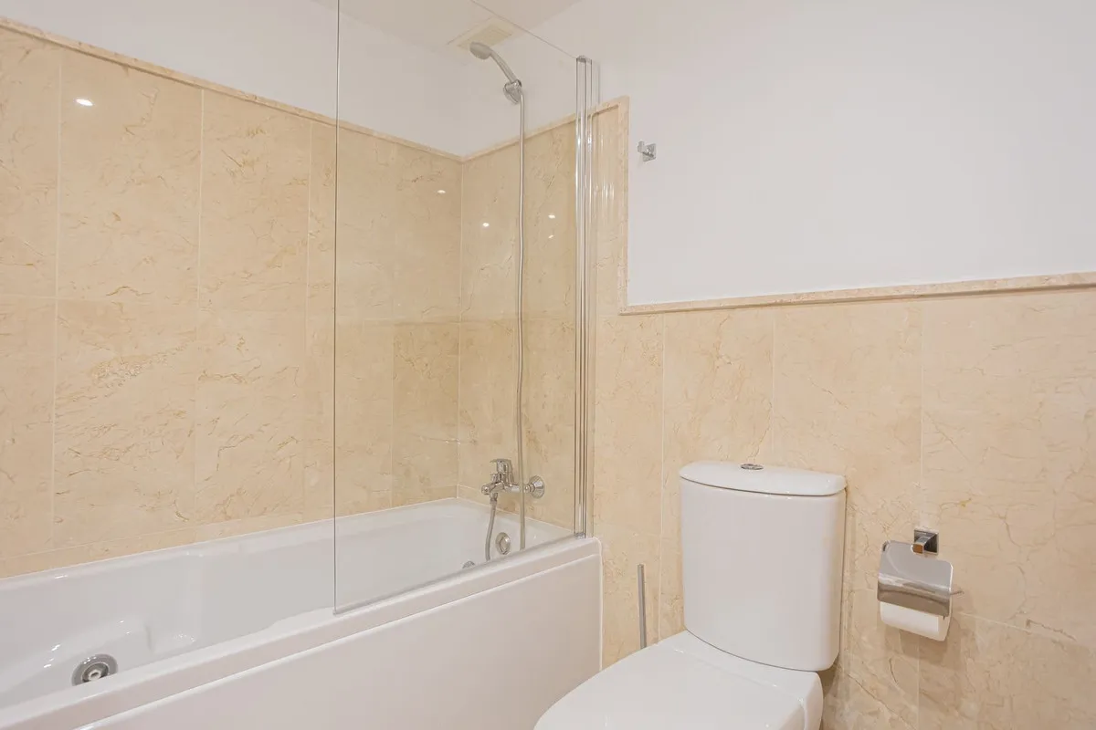 aa7d92c7-074b-4290-8535-d19591c40495