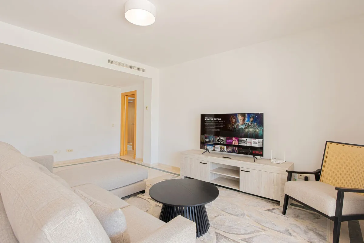 b11955e6-74a1-45cb-94e6-9186d8134d54