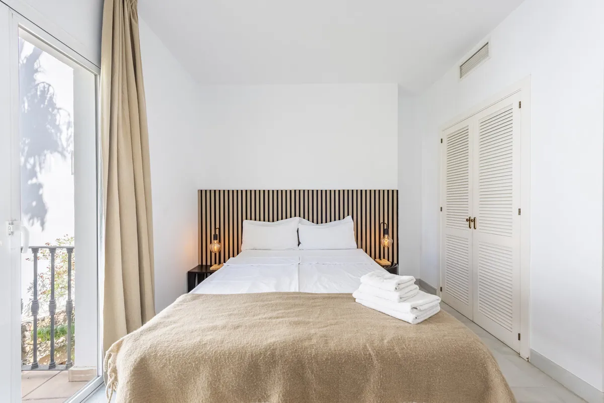 81fd8555-8716-484d-bdac-aa0e43d3c6b9