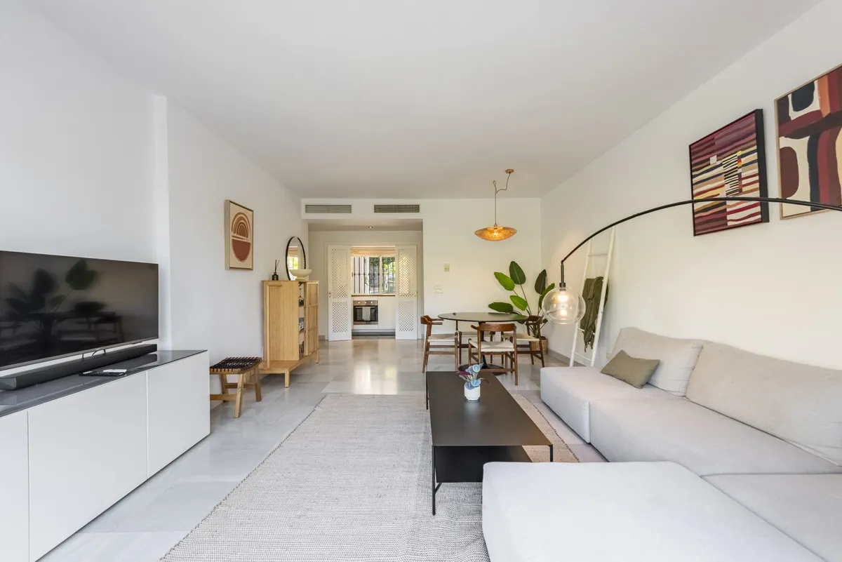 90087536-90f9-461b-98bc-08aaa53c129d