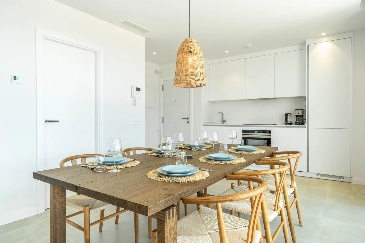 16870950-3a36-4157-8ce2-0361fee60b0e