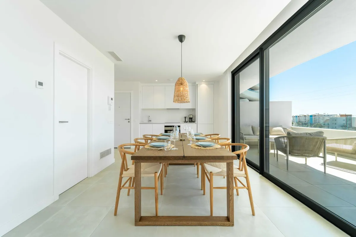 9b8f59b2-9ee9-4f74-9786-9f2c247b2800