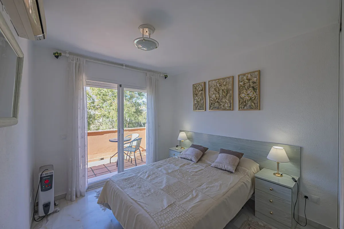 1d7562f8-2f7c-489f-82ec-7f4b673f09c3