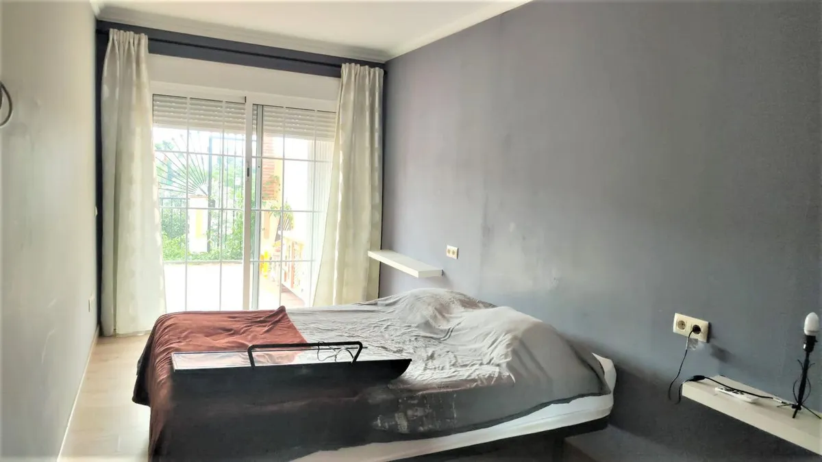 0799051d-d568-41fc-92f1-70ae102d4b9b