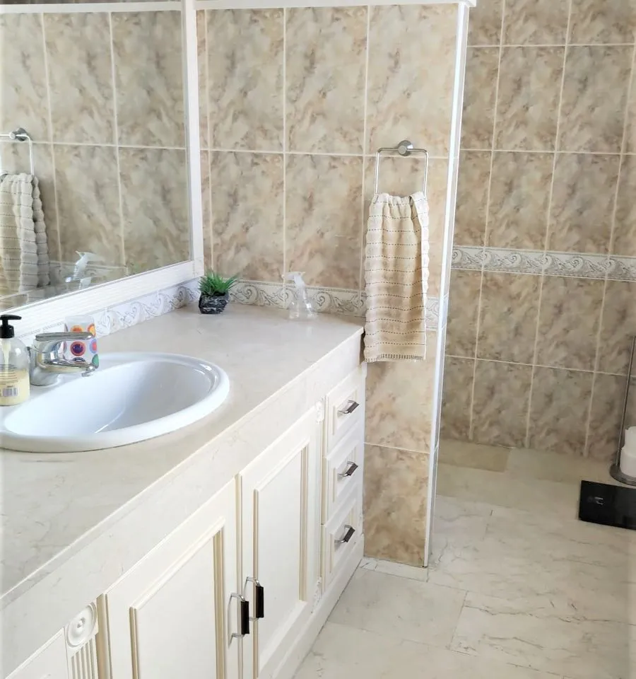 c1057925-1429-4b12-905e-0dbdbb41a1ec