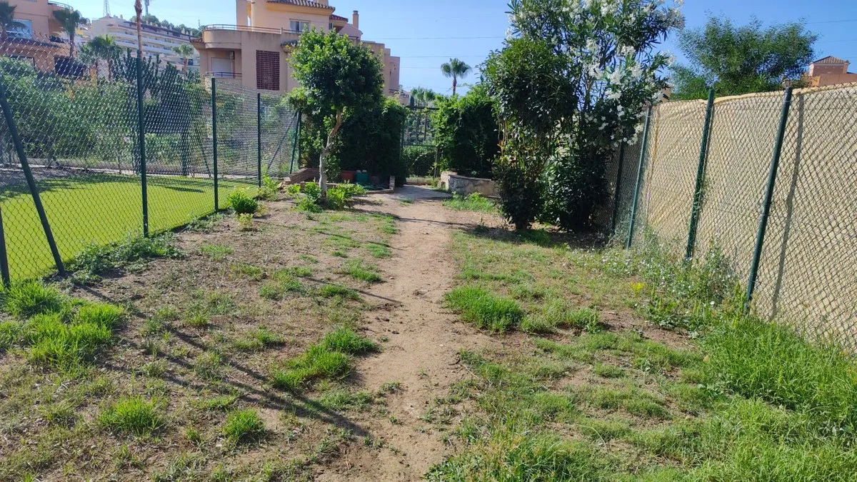 e9090779-851f-411c-8d48-6a6f18a8cb6a