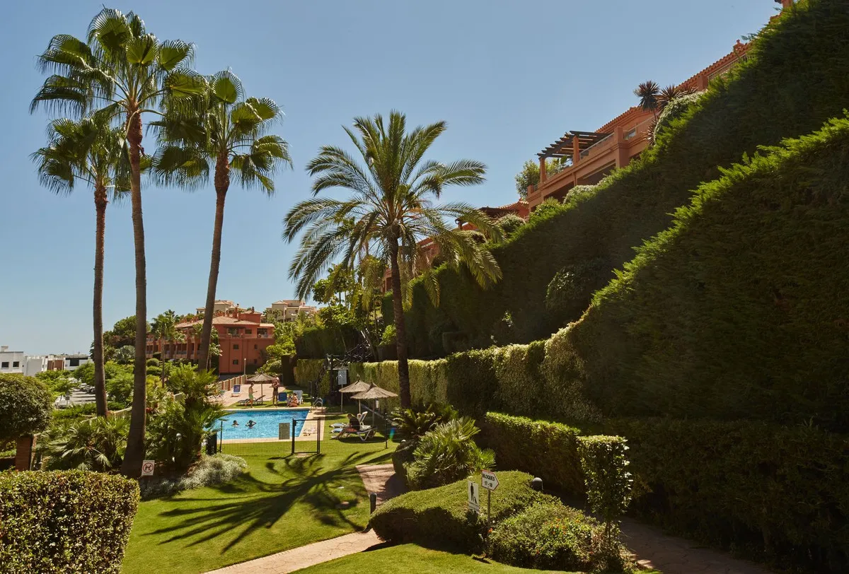 6fb42acd-aa80-4bd7-babf-df7da76340e1