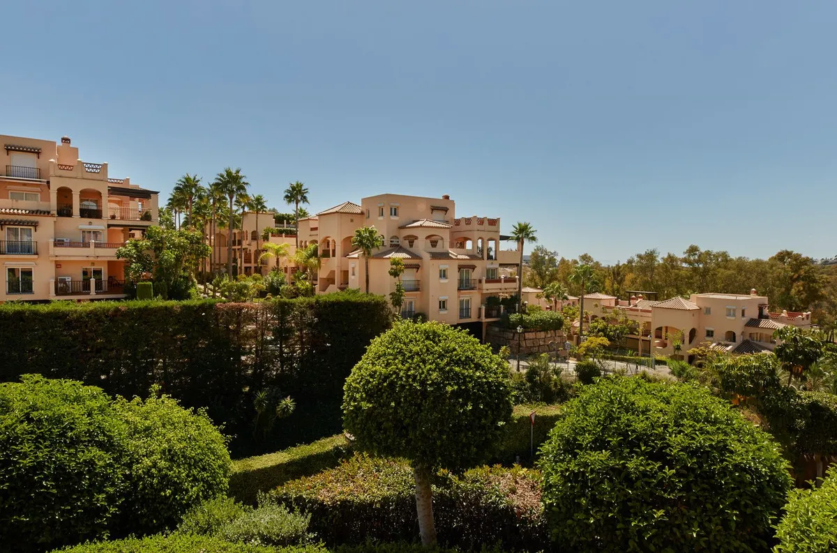 77514df8-67cd-4b97-9a41-af2f48576d66