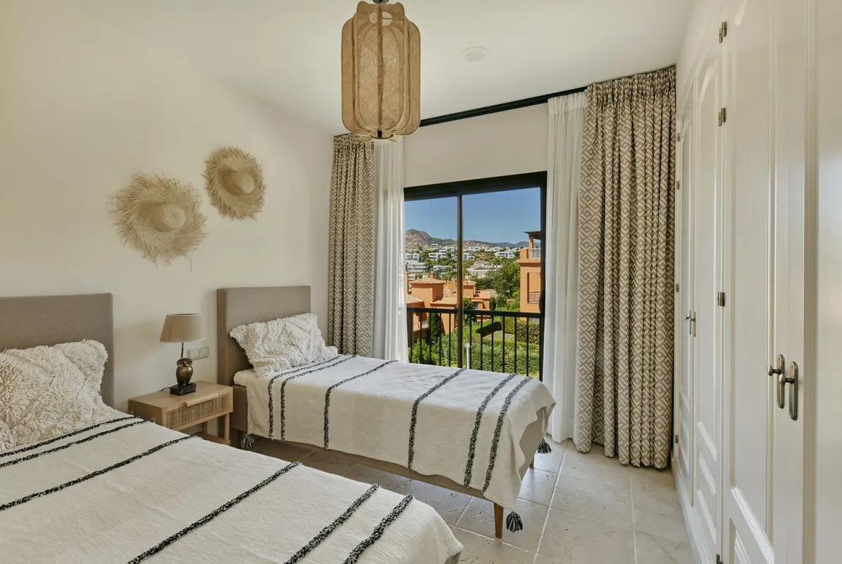 8a48849b-be57-4a9f-9c84-de1d1fc6d581