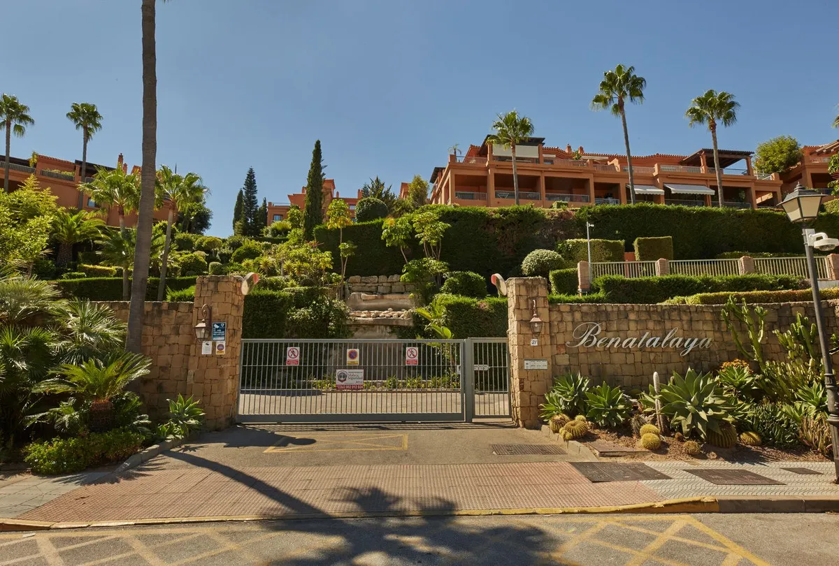 b66571fa-14f4-48d3-be2e-e58fc20e36ce