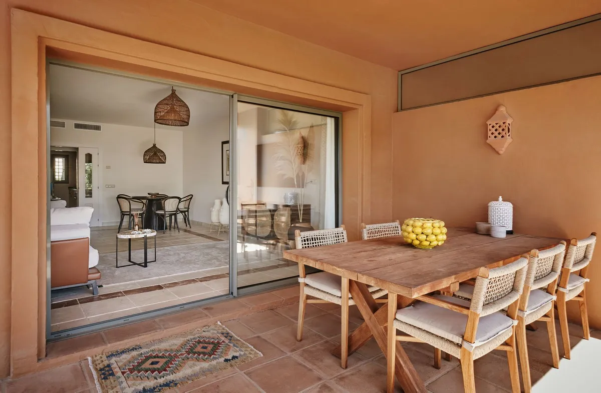 e6156515-7957-457a-b62d-6f1c72f590c4