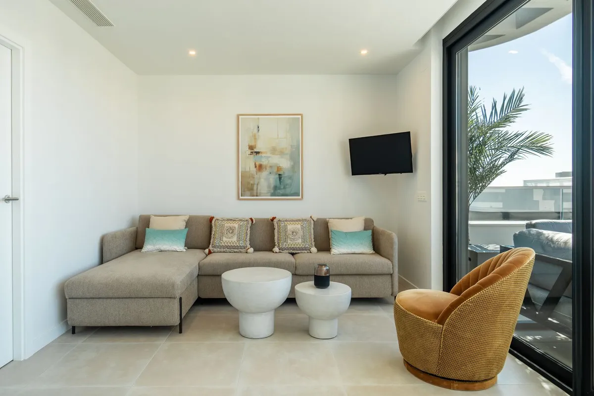 ed13c9a1-debc-416b-a308-d0168e6abc9d