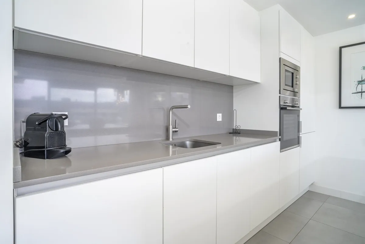 b56fa606-02f2-442f-9b82-cf0262924d61