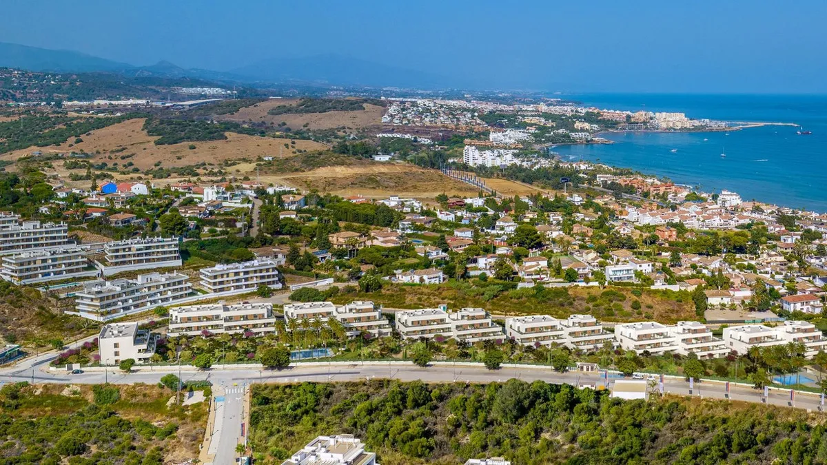 092080e1-01f8-4223-93a5-ef1953184e87