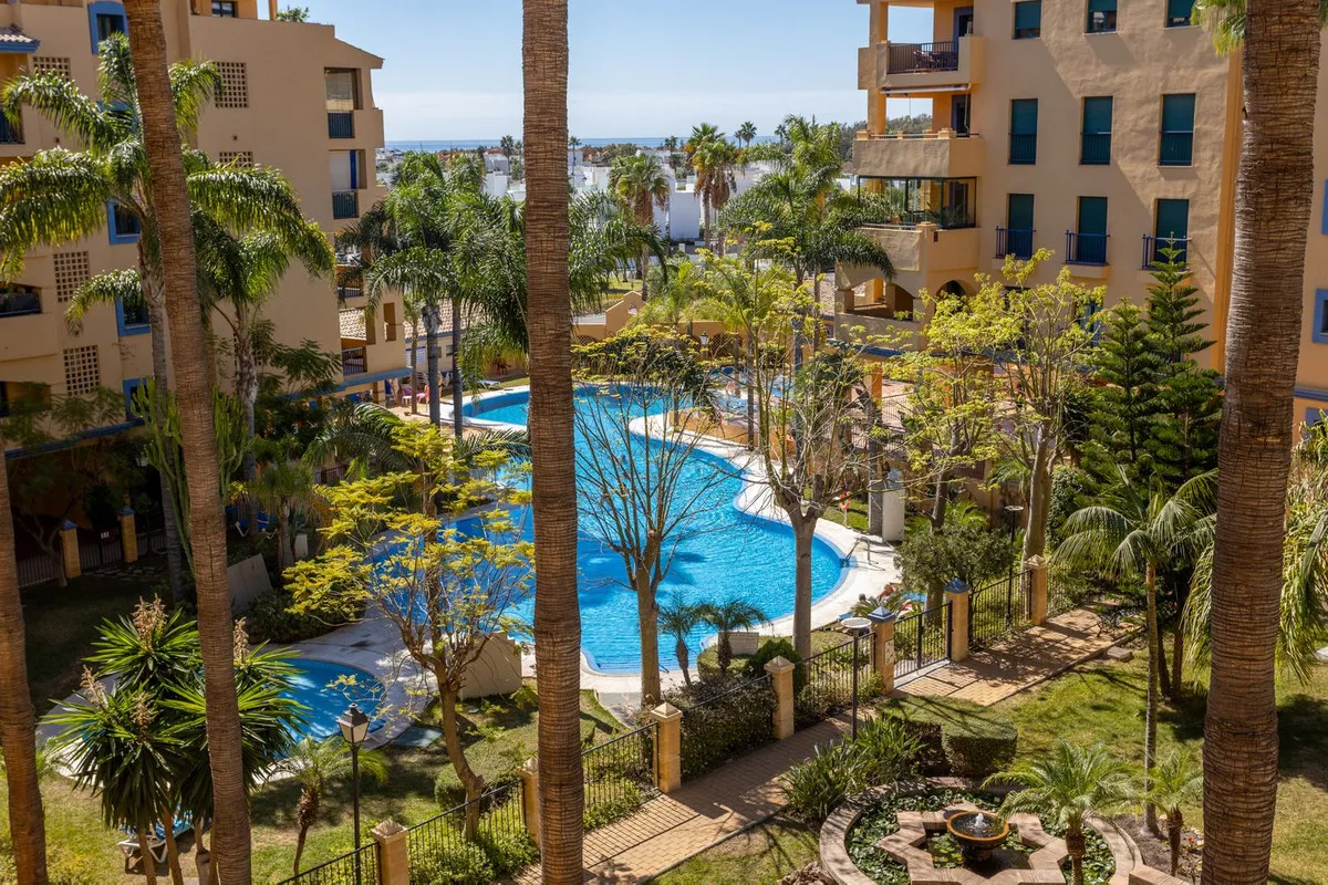 42a4b9db-29c7-48ba-afe4-b03bb01feea8